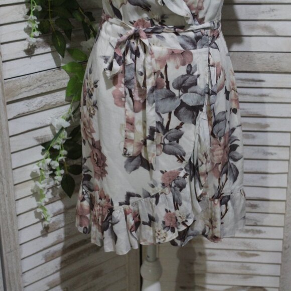 Paige Cardamon floral ruffle wrap dress (735) - Picture 3 of 16